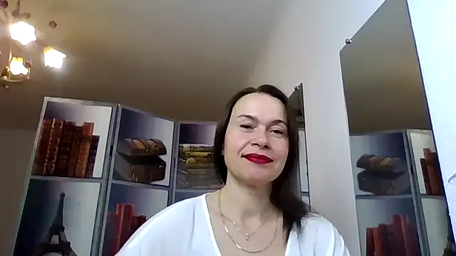 Selena Moo online show from 04-22-26, 07:11