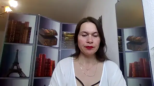 Selena Moo online show from 04-29-26, 07:31
