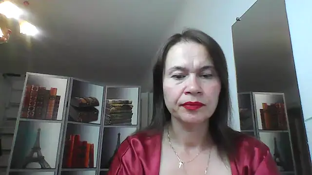 Selena Moo online show from 07-18-26, 08:51