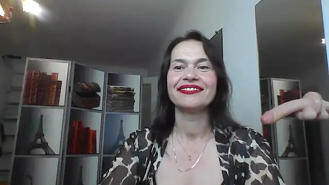 Selena Moo online show from 07-28-26, 11:17