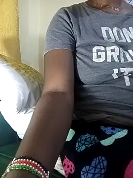 Snapshot of baddyyeye chatting on 03-21-26, 09:29 baddyyeye online show from 03-21-26, 09:29