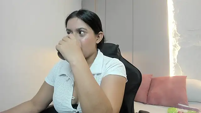 kira relish online show from 06-17-26, 12:29