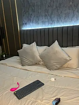 NINA ROSEE397 online show from 03-24-26, 12:37