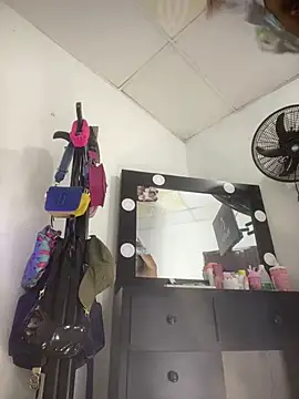 Blowjob-Queen  online show from 07-29-26, 02:21