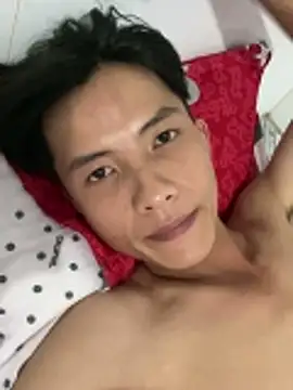 Nguyencuong1999 online show from 04-02-26, 10:24