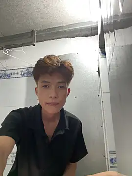 Nguyencuong1999 online show from 04-27-26, 08:45