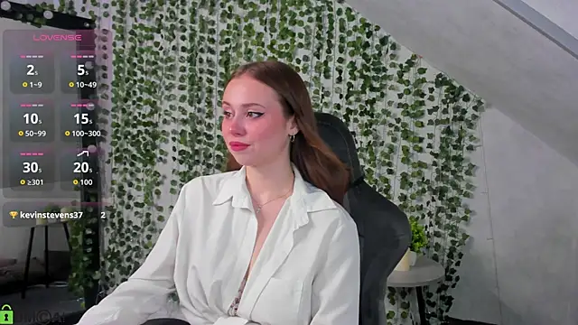 Snapshot of Vanessa_Williamsonn chatting on 07-06-26, 05:26 Vanessa Williamsonn online show from 07-06-26, 05:26