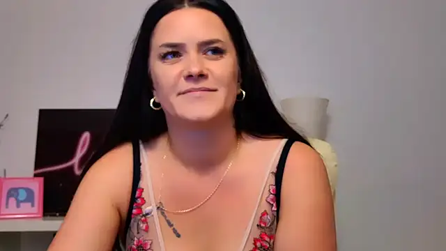 Snapshot of NicolSparkleX chatting on 06-12-26, 07:07 NicolSparkleX online show from 06-12-26, 07:07