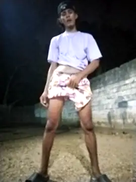 Snapshot of spittermasterpig1 chatting on 03-29-26, 03:39 spittermasterpig1 online show from 03-29-26, 03:39