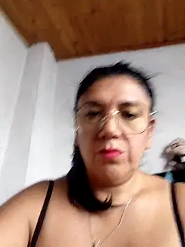 Snapshot of Mielx chatting on 03-30-26, 07:37 Mielx online show from 03-30-26, 07:37