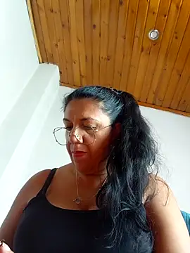 Snapshot of Mielx chatting on 04-21-26, 04:01 Mielx online show from 04-21-26, 04:01