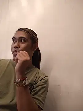 Snapshot of goddessriri01 chatting on 06-17-26, 05:03 goddessriri01 online show from 06-17-26, 05:03