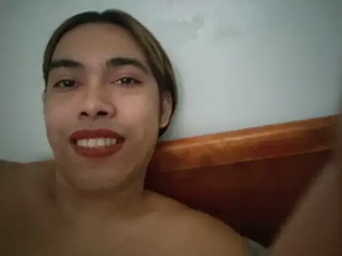 Snapshot of goddessriri01 chatting on 06-19-26, 02:43 goddessriri01 online show from 06-19-26, 02:43