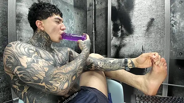 Snapshot of Gury_tattoo chatting on 05-26-26, 07:10 Gury tattoo online show from 05-26-26, 07:10