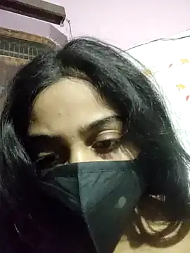 Snapshot of ALIZA_FENDY chatting on 04-11-26, 08:24 ALIZA FENDY online show from 04-11-26, 08:24