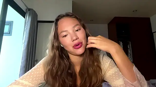 Snapshot of kamila_18_french chatting on 04-07-26, 02:12 kamila 18 french online show from 04-07-26, 02:12
