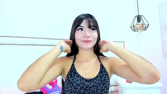 emma-sandoval online show from 05-14-26, 07:31