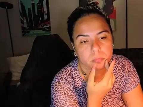 Snapshot of HannaJonns chatting on 06-18-26, 07:19 HannaJonns online show from 06-18-26, 07:19