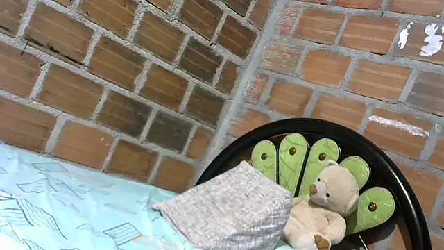 Snapshot of tistmature-69 chatting on 05-04-26, 01:29 tistmature-69 online show from 05-04-26, 01:29