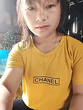 Snapshot of Cute-flowers chatting on 04-24-26, 12:46 Cute-flowers online show from 04-24-26, 12:46