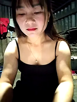 Snapshot of Cute-flowers chatting on 04-30-26, 01:50 Cute-flowers online show from 04-30-26, 01:50