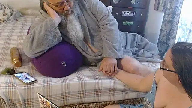 DaddyandMuffin online show from 03-27-26, 09:25