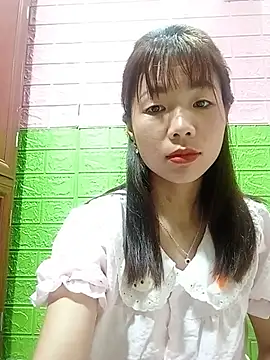 Snapshot of AmyLinee01 chatting on 06-27-26, 12:22 AmyLinee01 online show from 06-27-26, 12:22