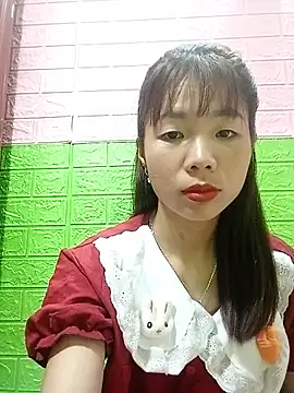 Snapshot of AmyLinee01 chatting on 06-28-26, 12:33 AmyLinee01 online show from 06-28-26, 12:33