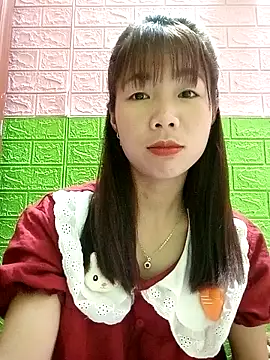 Snapshot of AmyLinee01 chatting on 07-07-26, 06:47 AmyLinee01 online show from 07-07-26, 06:47