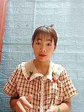Snapshot of AmyLinee01 chatting on 07-17-26, 11:39 AmyLinee01 online show from 07-17-26, 11:39