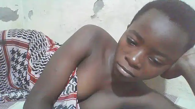 Snapshot of blackgal2 chatting on 06-08-26, 01:28 blackgal2 online show from 06-08-26, 01:28