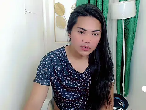 Midnightsnack88 online show from 04-19-26, 04:23
