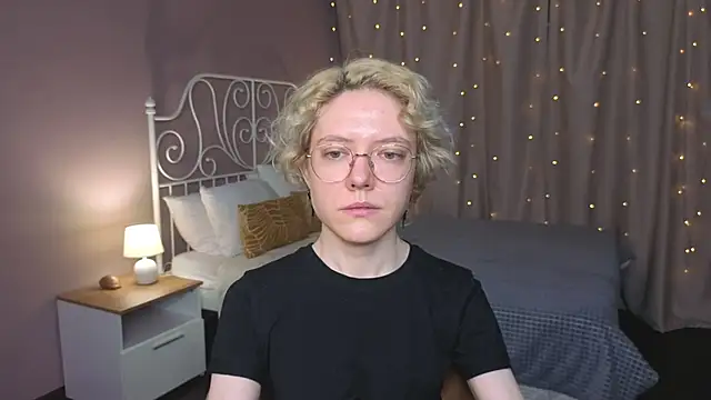 Snapshot of HottoKori chatting on 06-06-26, 05:34 HottoKori online show from 06-06-26, 05:34