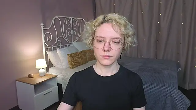 Snapshot of HottoKori chatting on 06-07-26, 05:33 HottoKori online show from 06-07-26, 05:33