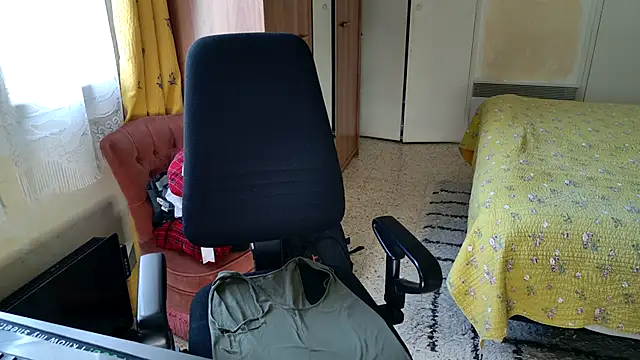 Snapshot of Chrismaturefrench chatting on 06-26-26, 03:16 Chrismaturefrench online show from 06-26-26, 03:16