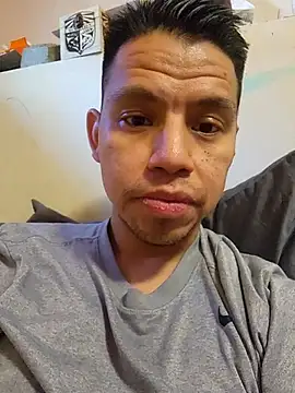 Snapshot of jonluv019 chatting on 03-21-26, 05:49 jonluv019 online show from 03-21-26, 05:49