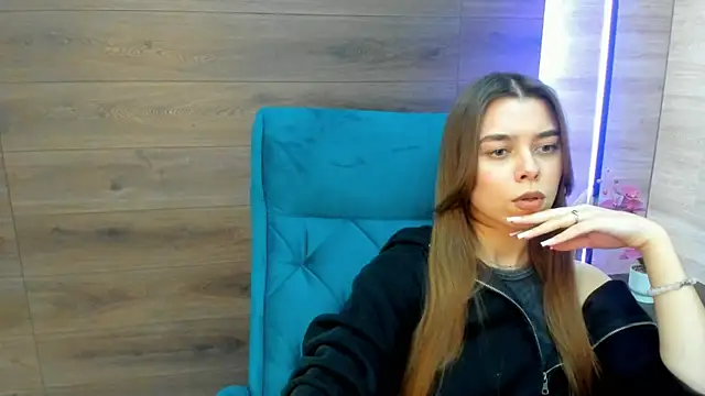 Snapshot of LynnWalker chatting on 03-24-26, 01:16 LynnWalker online show from 03-24-26, 01:16