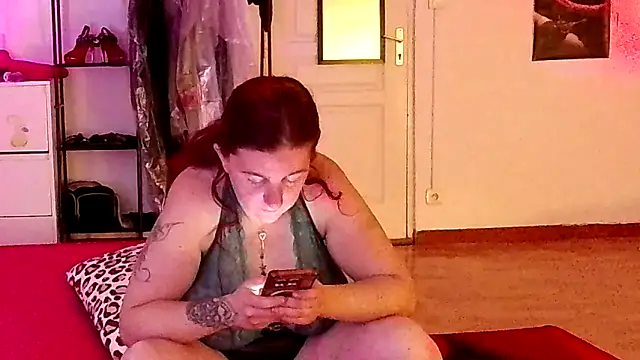 Snapshot of C0chonne59_ chatting on 04-10-26, 05:50 C0chonne59 online show from 04-10-26, 05:50
