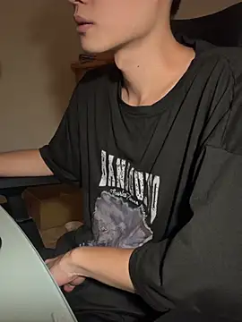 CalvinHY online show from 06-23-26, 04:27