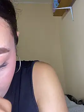 Itze Mua online show from 04-06-26, 10:05