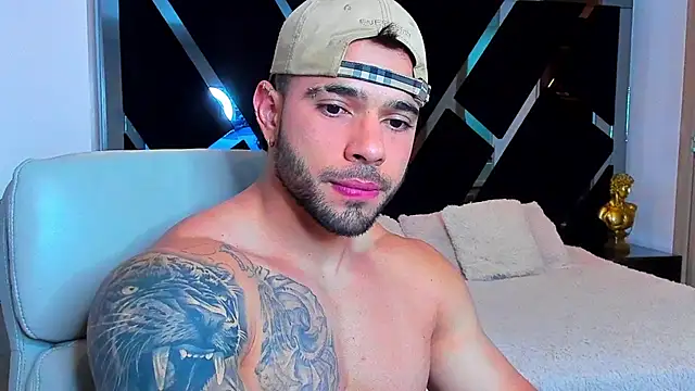 Snapshot of Raytorres chatting on 04-23-26, 10:45 Raytorres online show from 04-23-26, 10:45