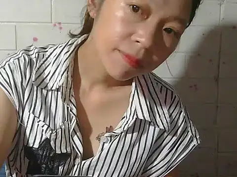 Snapshot of kimori66 chatting on 05-15-26, 11:23 kimori66 online show from 05-15-26, 11:23