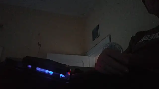 Sueliton2 online show from 03-24-26, 08:58