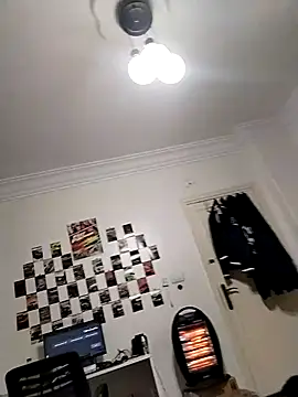 Snapshot of Ghostx22r chatting on 04-08-26, 07:03 Ghostx22r online show from 04-08-26, 07:03