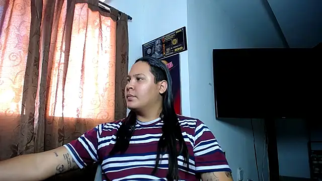 Snapshot of Junaiker_roa1 chatting on 03-30-26, 01:34 Junaiker roa1 online show from 03-30-26, 01:34