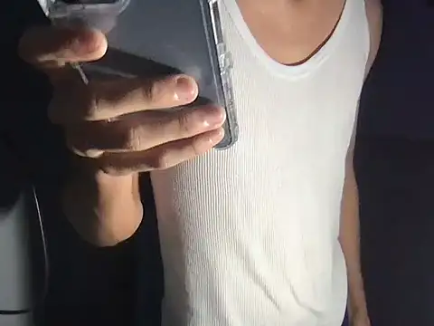 Snapshot of capri_07 chatting on 03-25-26, 04:29 capri 07 online show from 03-25-26, 04:29