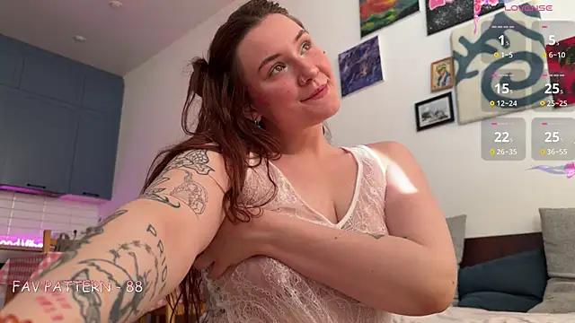 Snapshot of AurikTrix chatting on 06-14-26, 02:24 AurikTrix online show from 06-14-26, 02:24