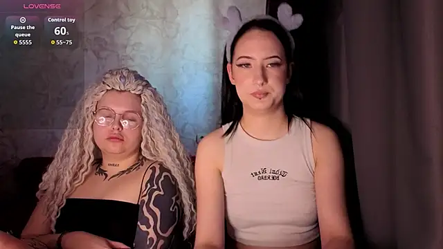 Luna XoXoXo online show from 04-07-26, 07:31