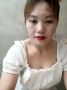 Snapshot of meg_06 chatting on 05-09-26, 01:38 meg 06 online show from 05-09-26, 01:38