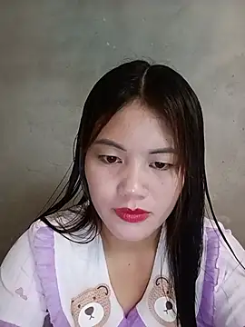 Snapshot of meg_06 chatting on 06-06-26, 01:32 meg 06 online show from 06-06-26, 01:32